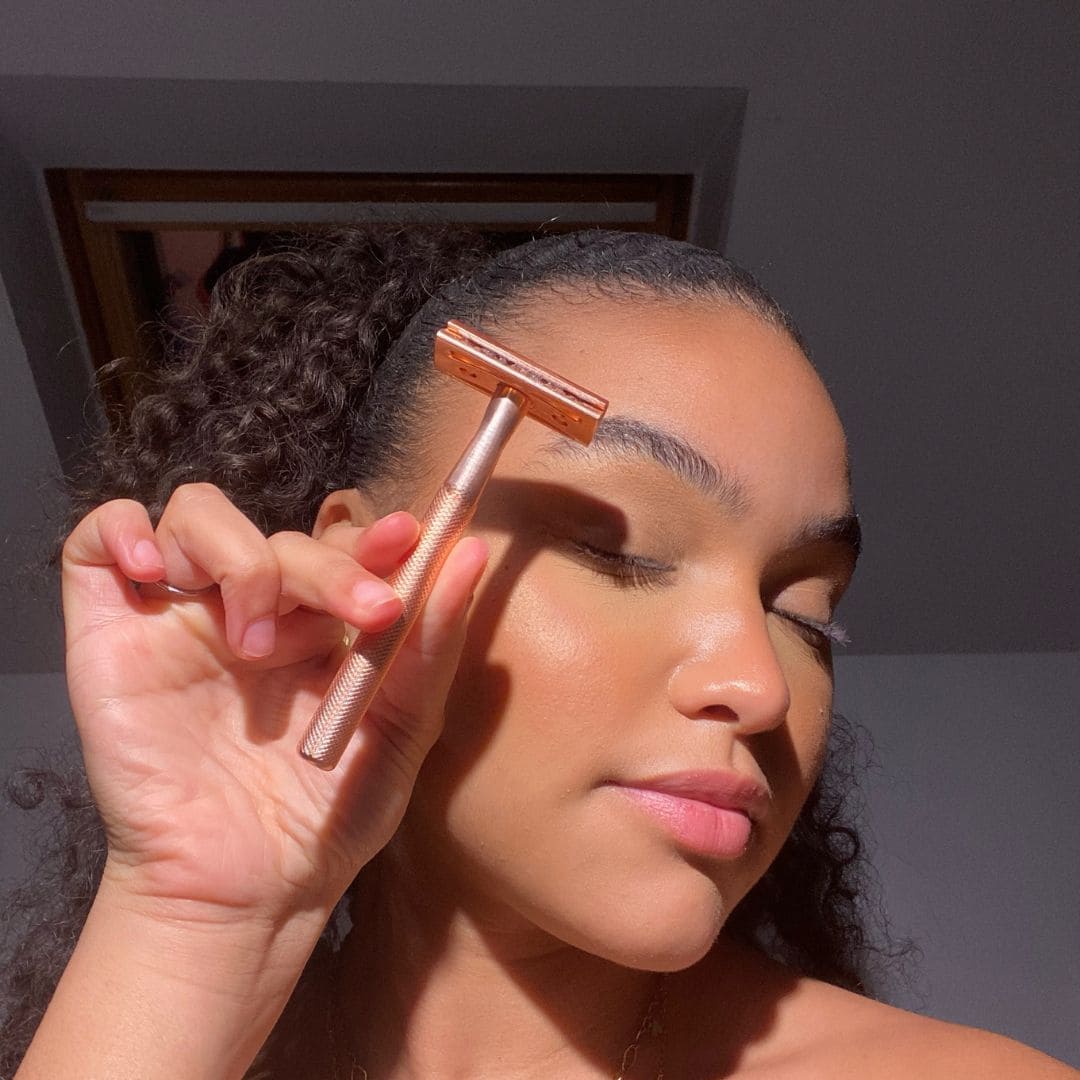 files/RASOIR_DE_SURETE_ARYA_LUSH_AVIS_1.jpg